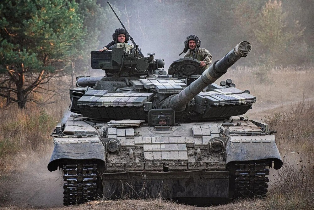 Tank T-72 window from the hardware