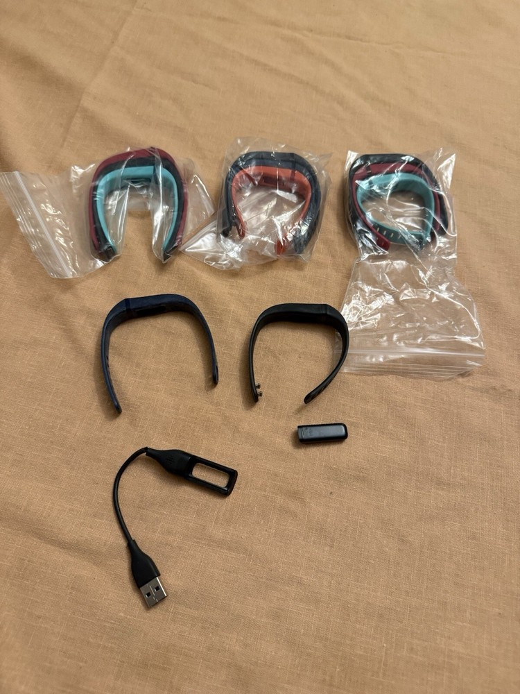 Fitbit FB401 Flex Wireless Activity and Sleep Tracker Small Wristband - 11 Bands