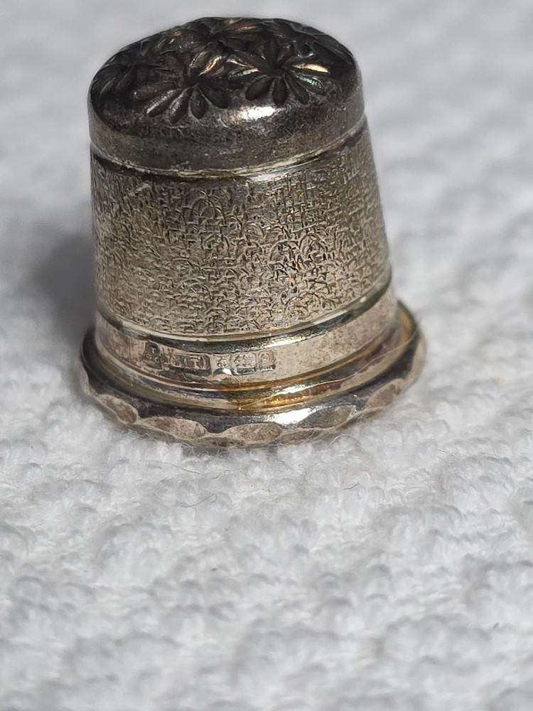 Sterling Silver Zodiac Aquarius Water Bearer Thimble Hallmarked