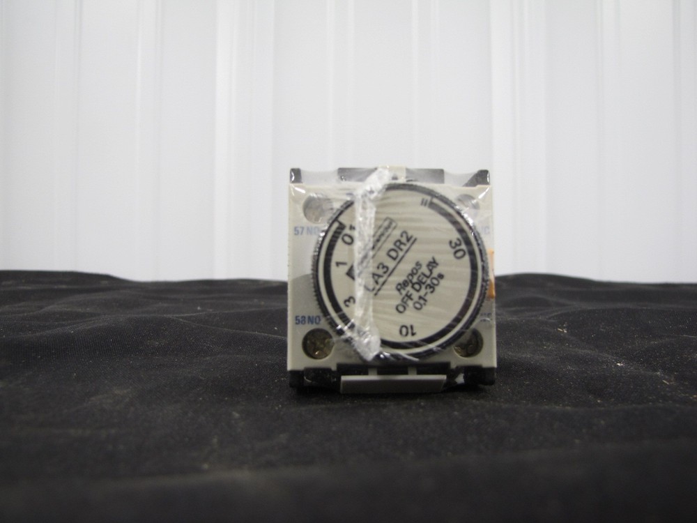 Telemecanique LA3-D20-A65 Timer Module 0.1-3s Range 10A