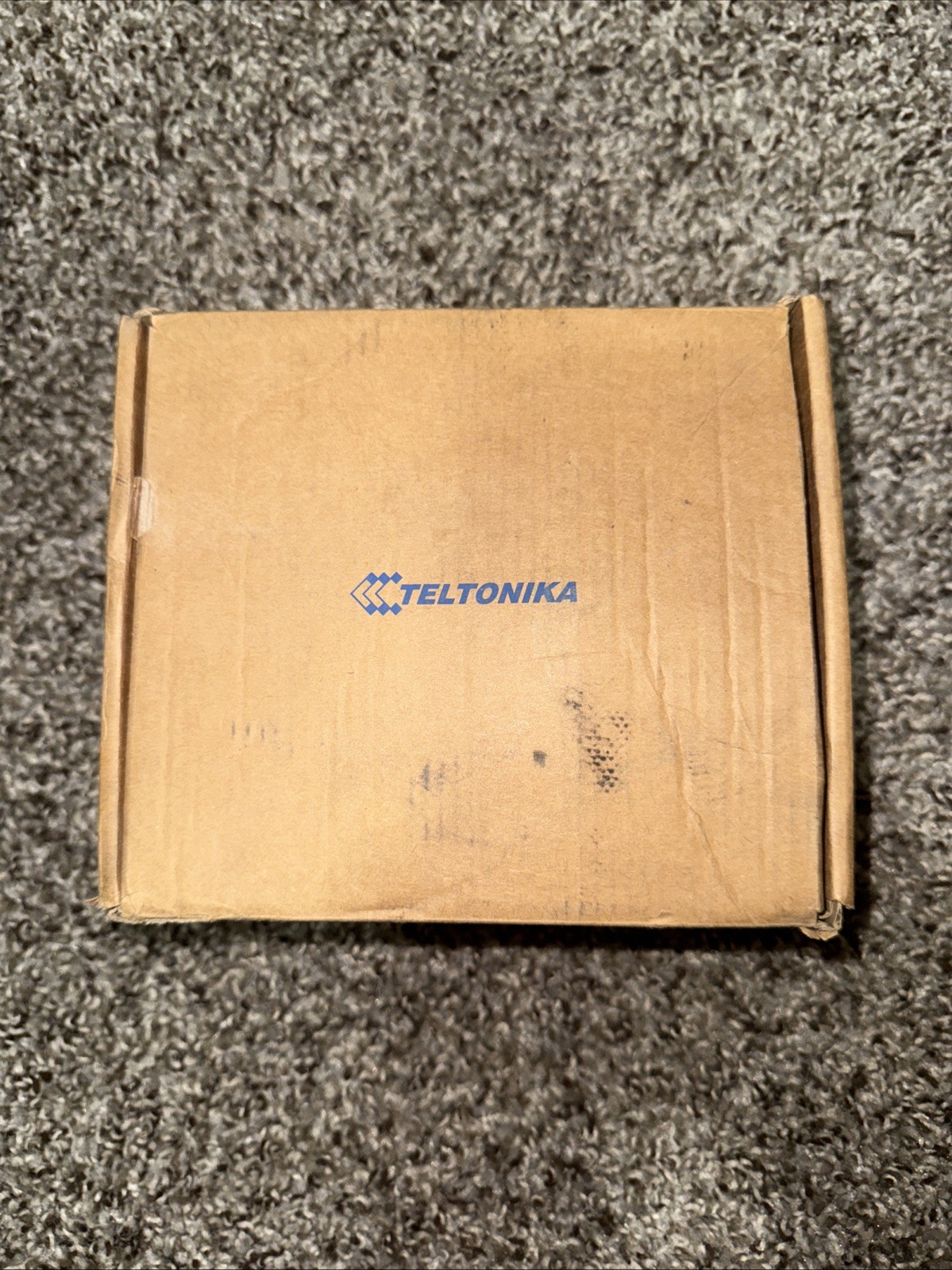 Teltonika Industrial 4G LTE Router, CAT 4, 2 Fast Ethernet, P/N: RUT24001U000