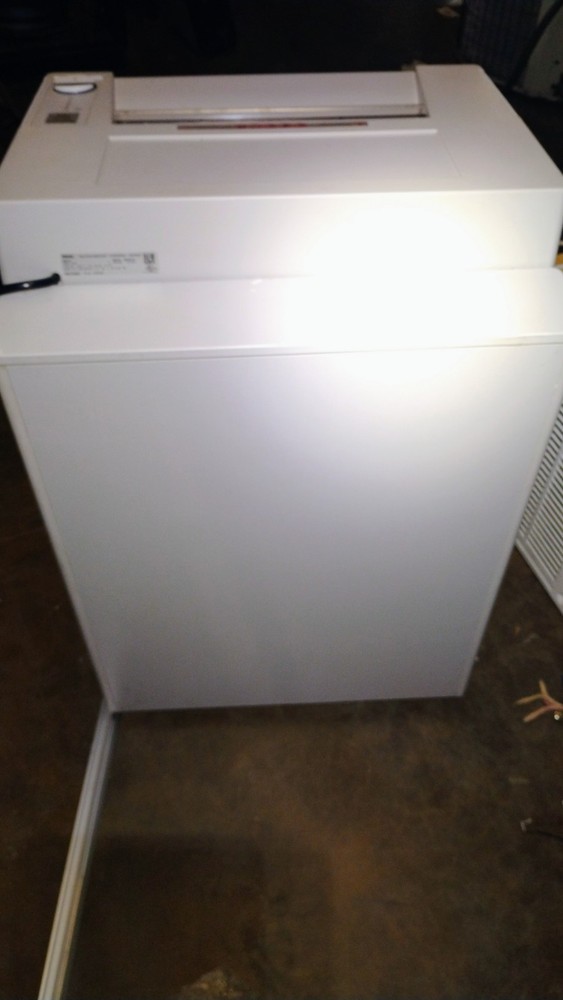Ideal 4002 Paper shedder