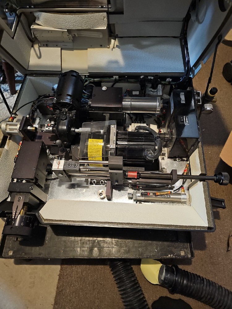 National Optronics Horizon II opthalmic edger
