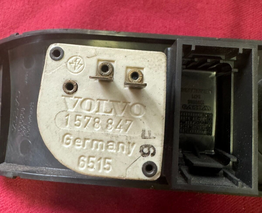 Volvo 1096568 Headlight Switch Panel Assembly 3471