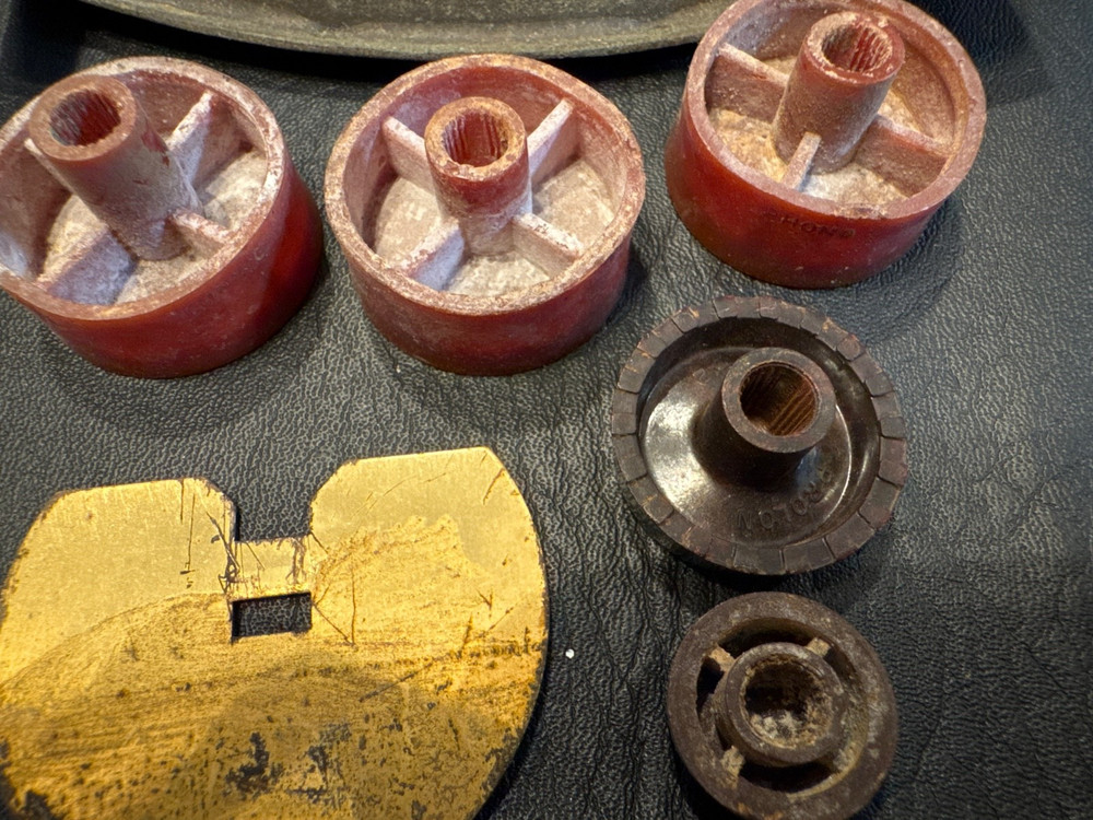 1950 MOTOROLA Drawer HANDLE PULL, Tubes, Knobs, Dial Plate, Needle 8FM21 Console