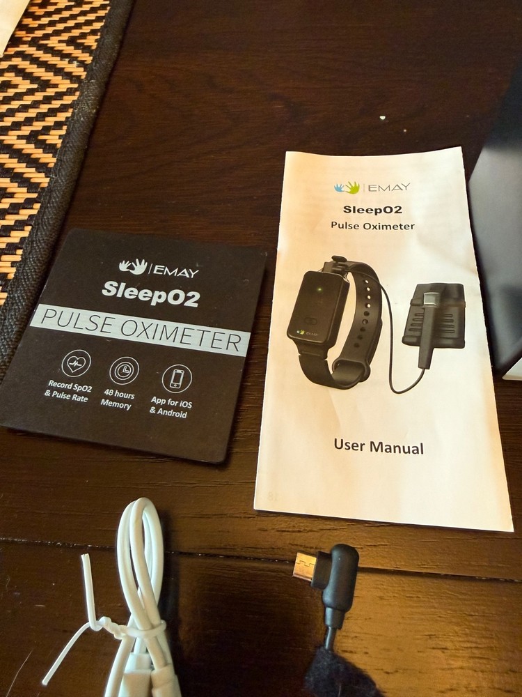 EMAY Sleep02 Oxygen Pulse Oximeter (iOS and Android)