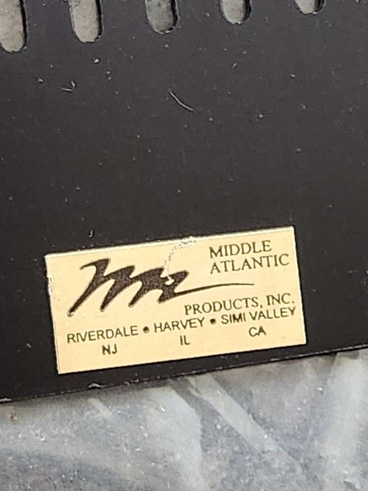 Middle Atlantic vented 3U black steel rack panel 19"