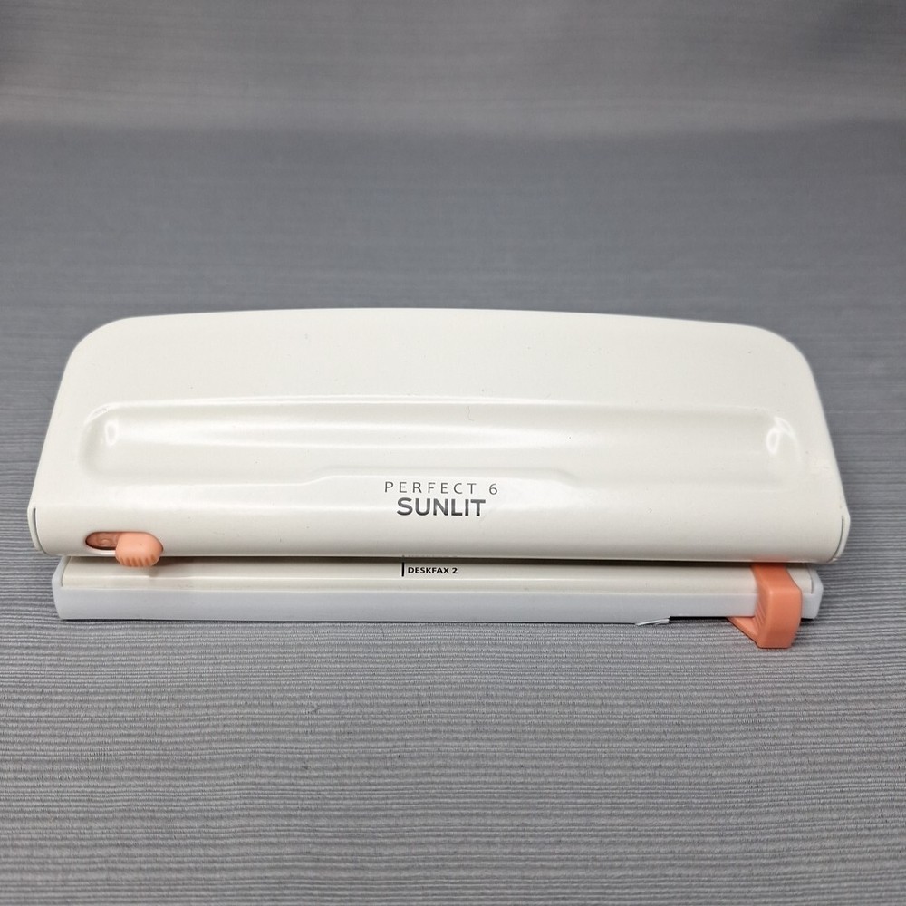 Sunlit Perfect 6 Hole Paper Adjustable