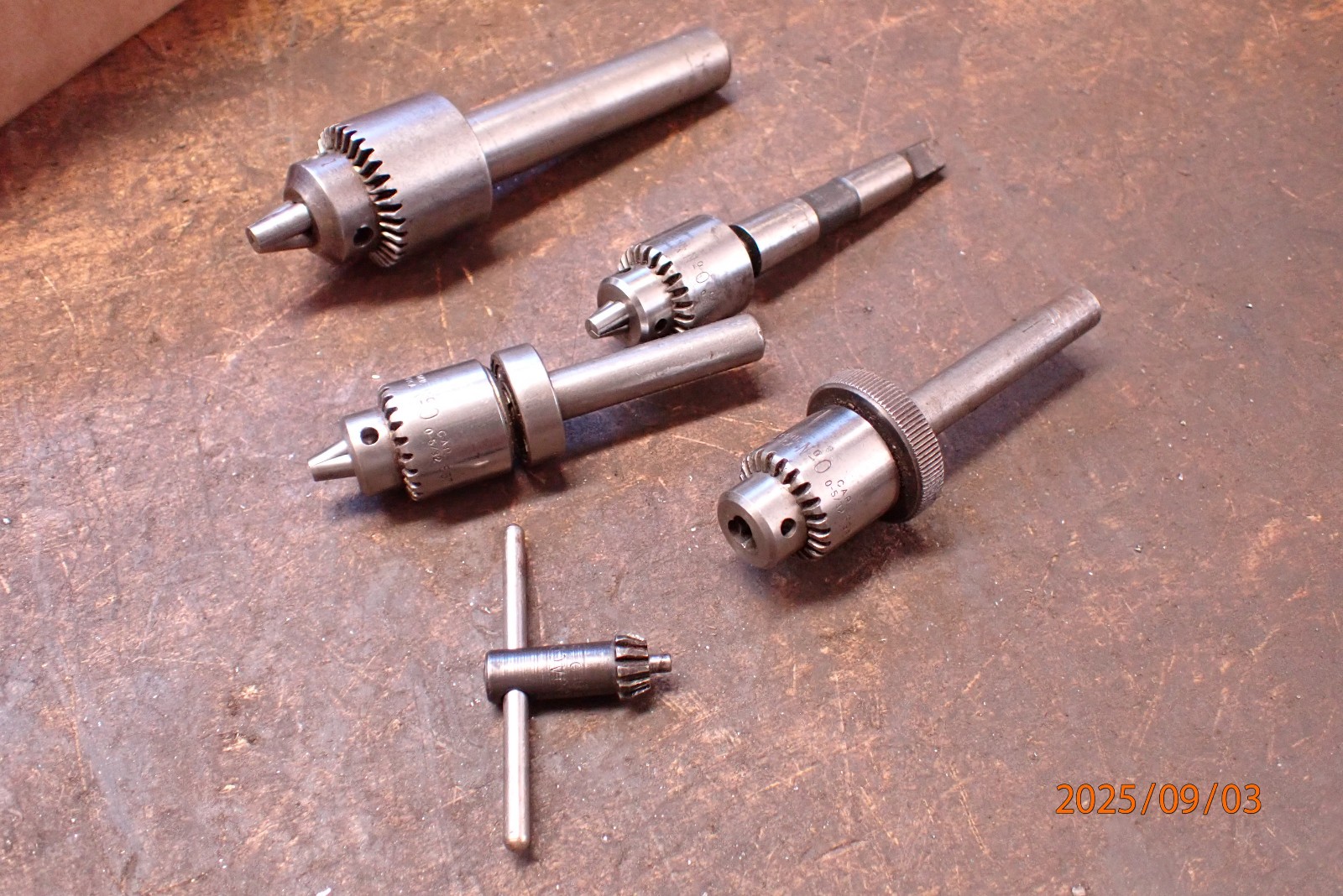 SMALL USA JACOBS CHUCKS VARIOUS MOUNT SENSITIVE SPINDLE NO. 0MT STRAIGHT