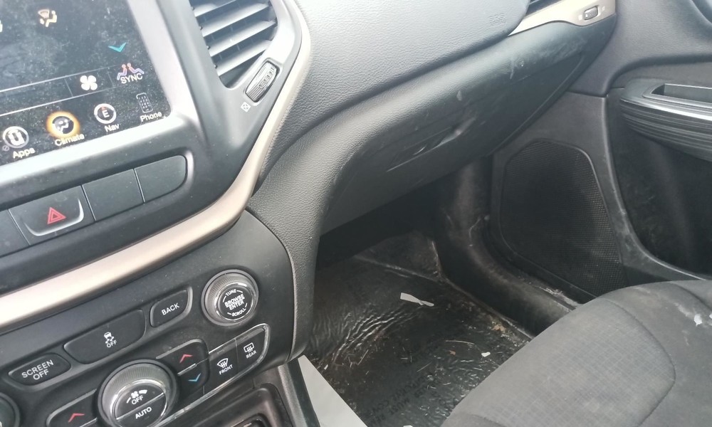 CHEROKEE  2015 Glove Box 808475