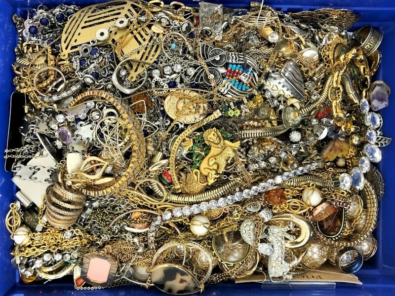 3 Pound Unsorted Huge Lot VTG Jewelry Vintage New Junk + Wear Resell Tangled In