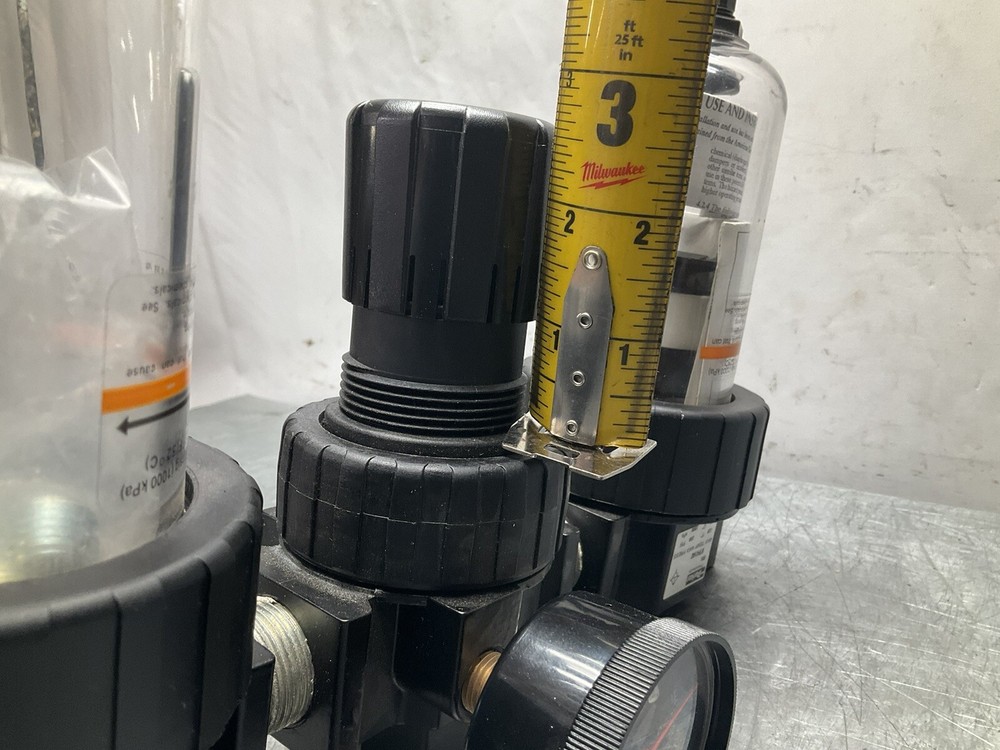 Parker 3/4" Regulator, Water Separator, and Oiler