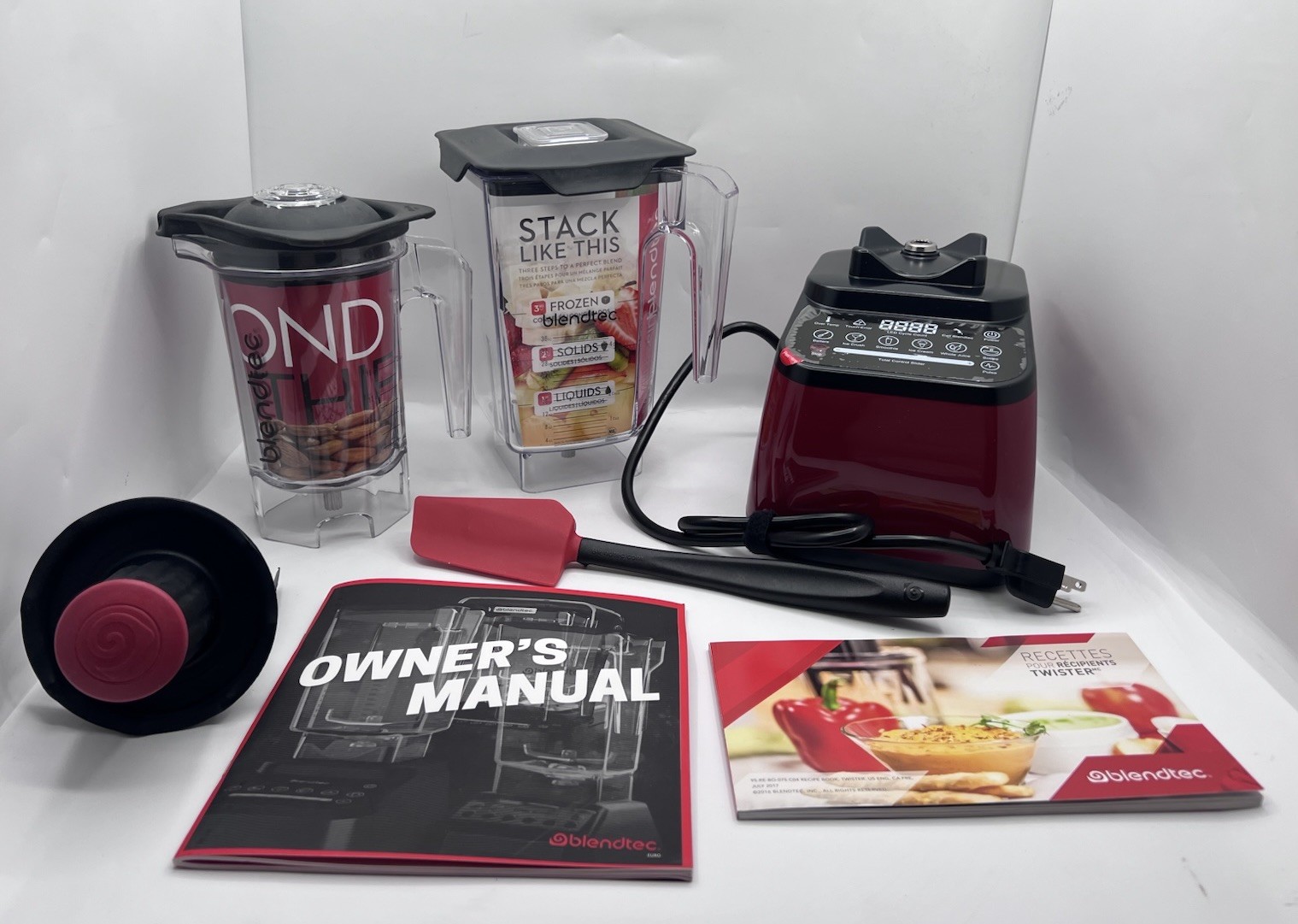 Blendtec CTB1 Designer 650 Professional-Grade Blender W/Mini Pitcher Complete