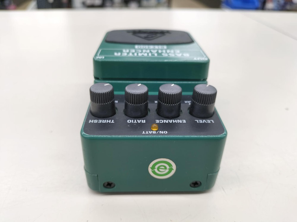 BEHRINGER EFFECTOR BLE400 From Japan