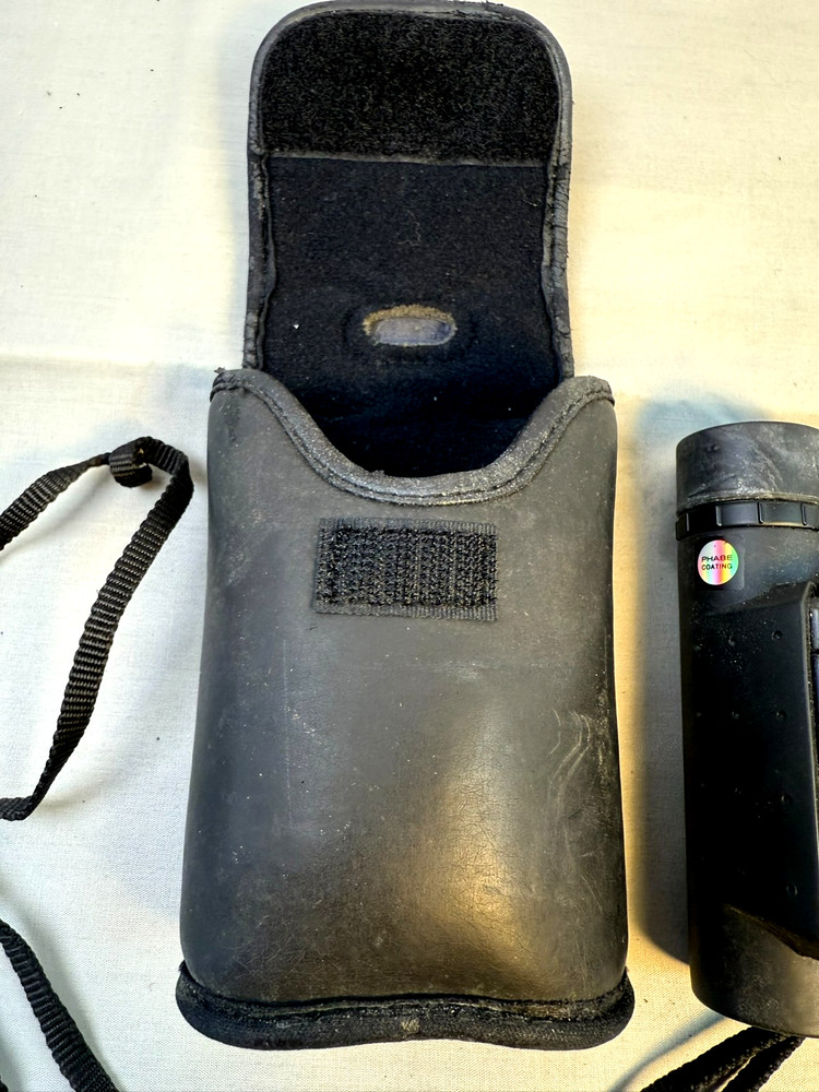 Pentax 8x22 DCF MC Compact Binoculars w Case & Caps Black