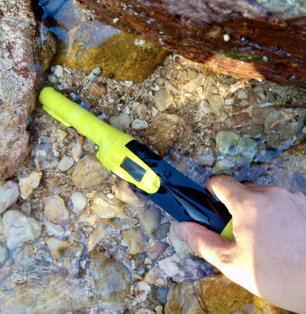 LED Display Waterproof Handheld Pin-pointer Metal Detector - 360° Search