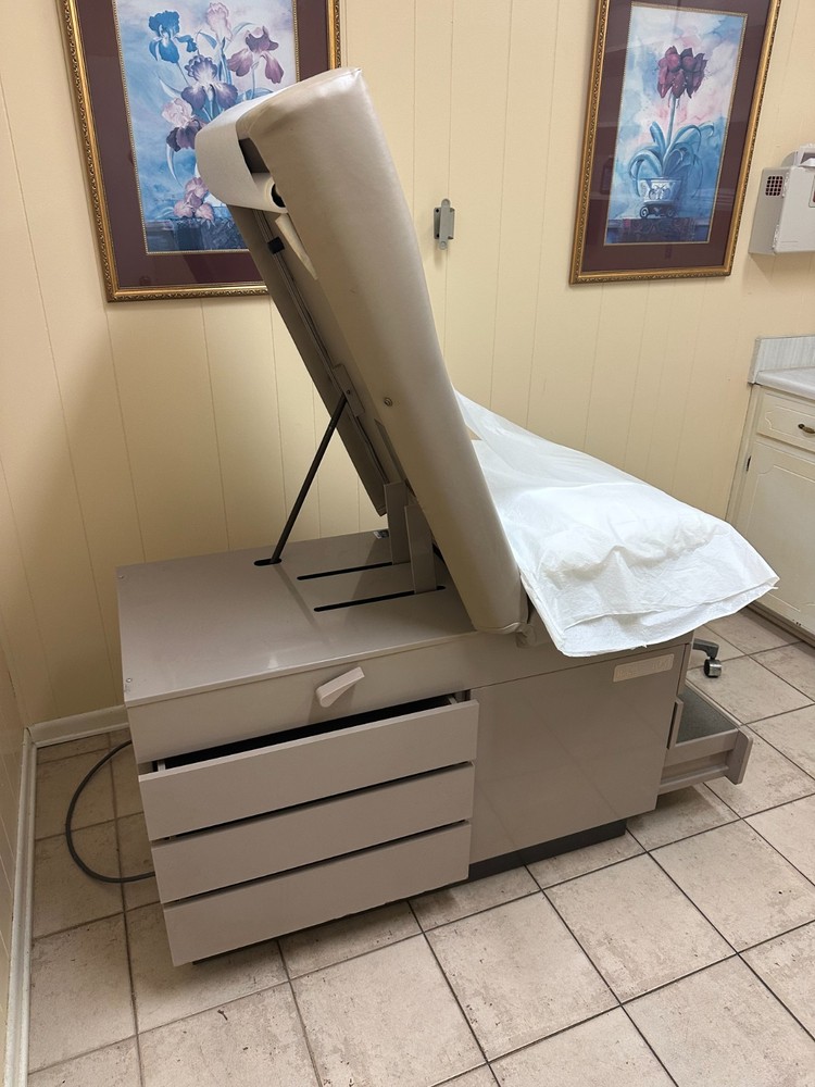 Rutter 104 Medical Exam Table