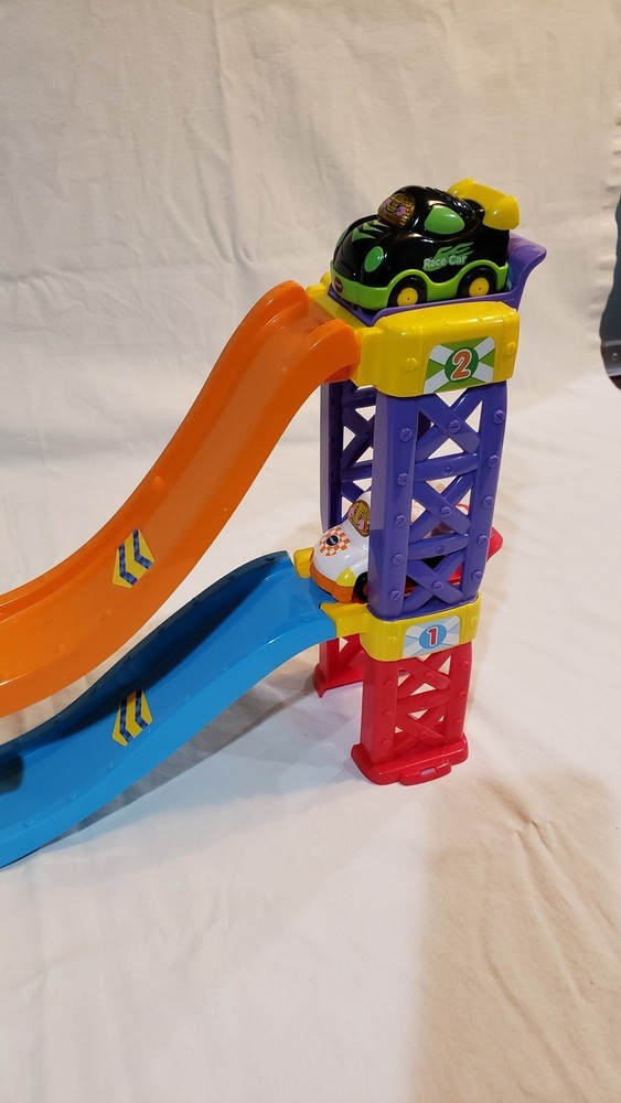 VTech Go! Go! Smart Wheels 3-in-1 Launch & Go Raceway, EUC, Complete