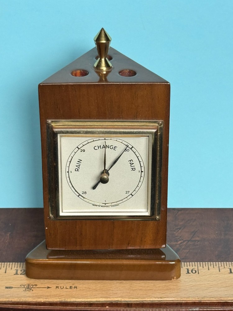 Rotating Desktop Weather Station