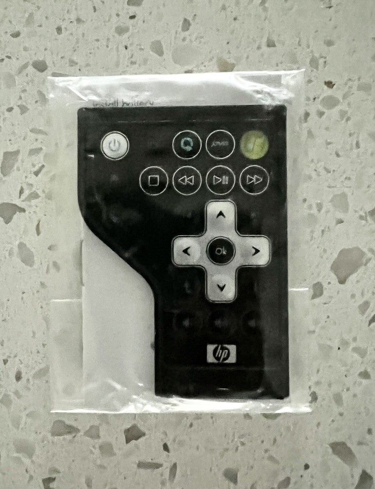 HP COMPUTER REMOTE CONTROL FOR PAVILION LAPTOPS - MODEL 396975-002 - NEW