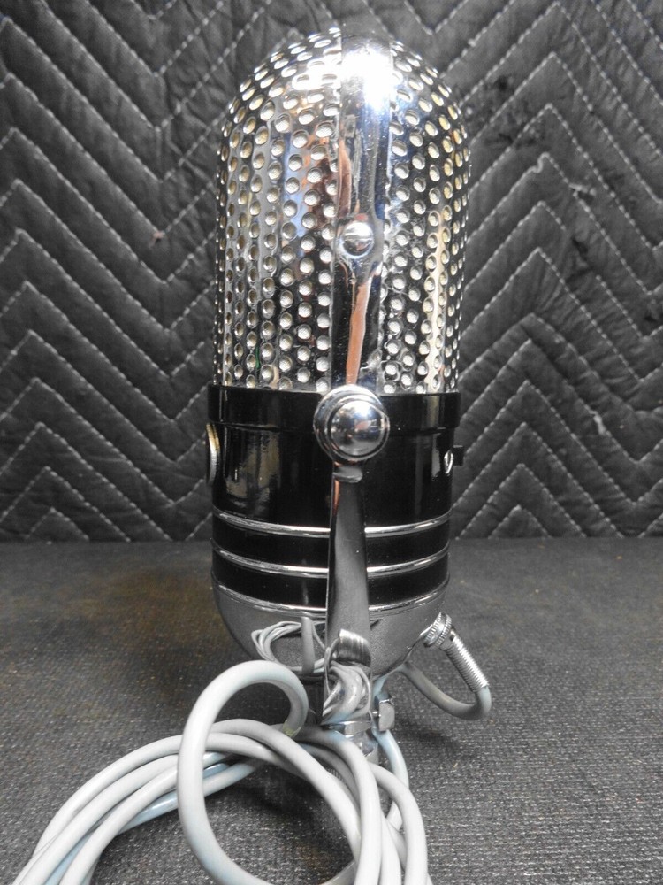 VINTAGE SHIELD M-102 PILL SHAPE CHROME MICROPHONE