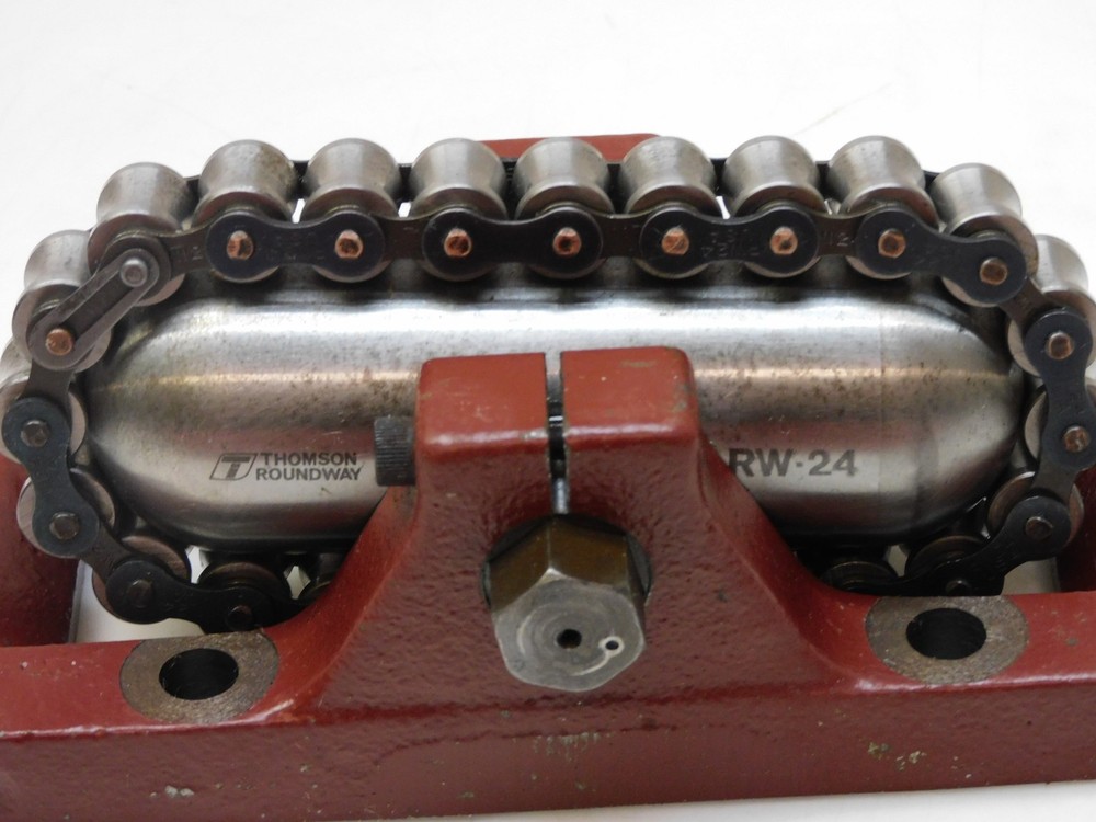 THOMSON RW-24-S ROUNDWAY LINEAR ROLLER BEARING