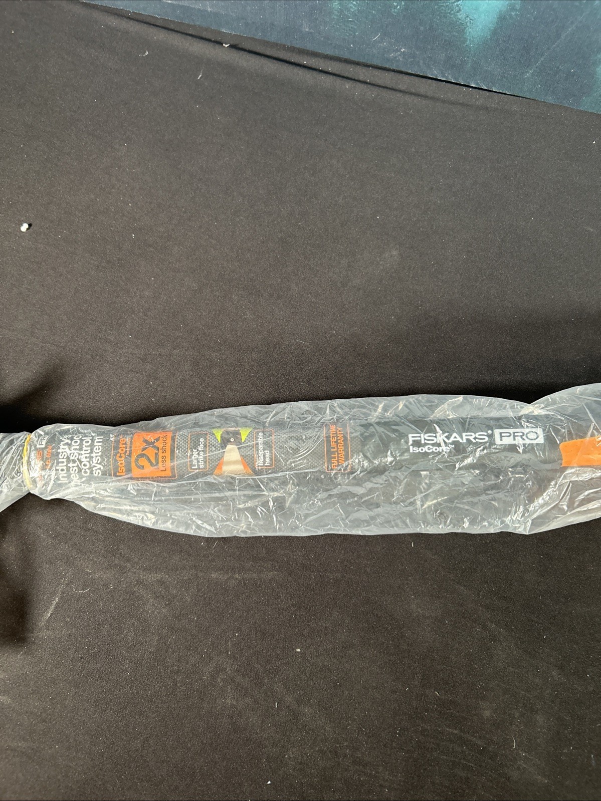 Fiskars Splitting Maul - 36" Shock-Absorbing, Comfort Grip Handle