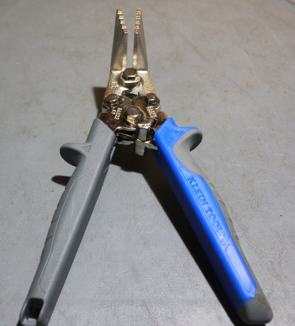 Klein Tool Straight Hand Sheet Metal Seamer Bends Seams and Flattens Sheet Metal