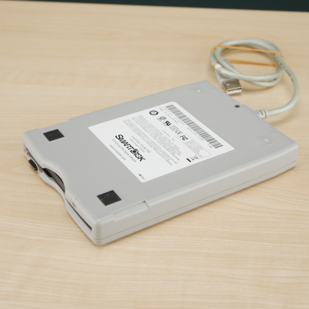 SmartDisk External Floppy Drive FDUSB-TM2 Mitsumi Model # D353FUE