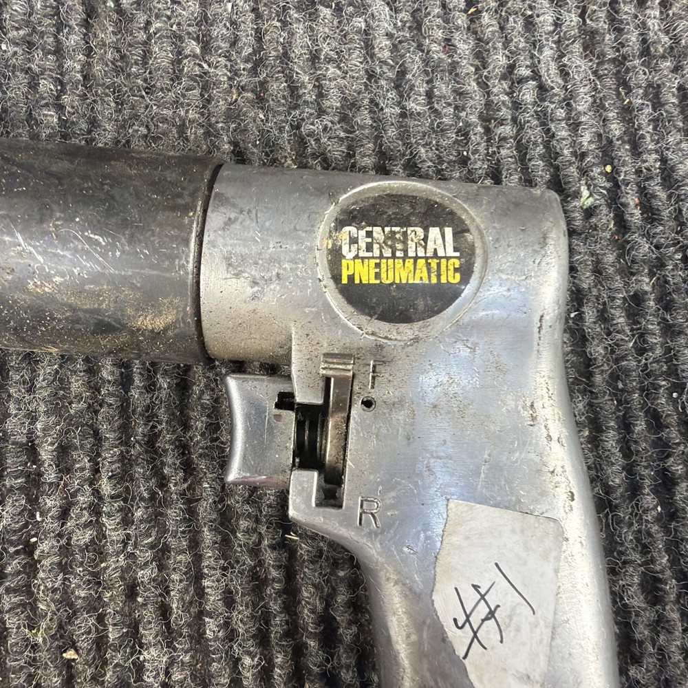 Central Pneumatic 1/2" Reversing Professional Drill #1