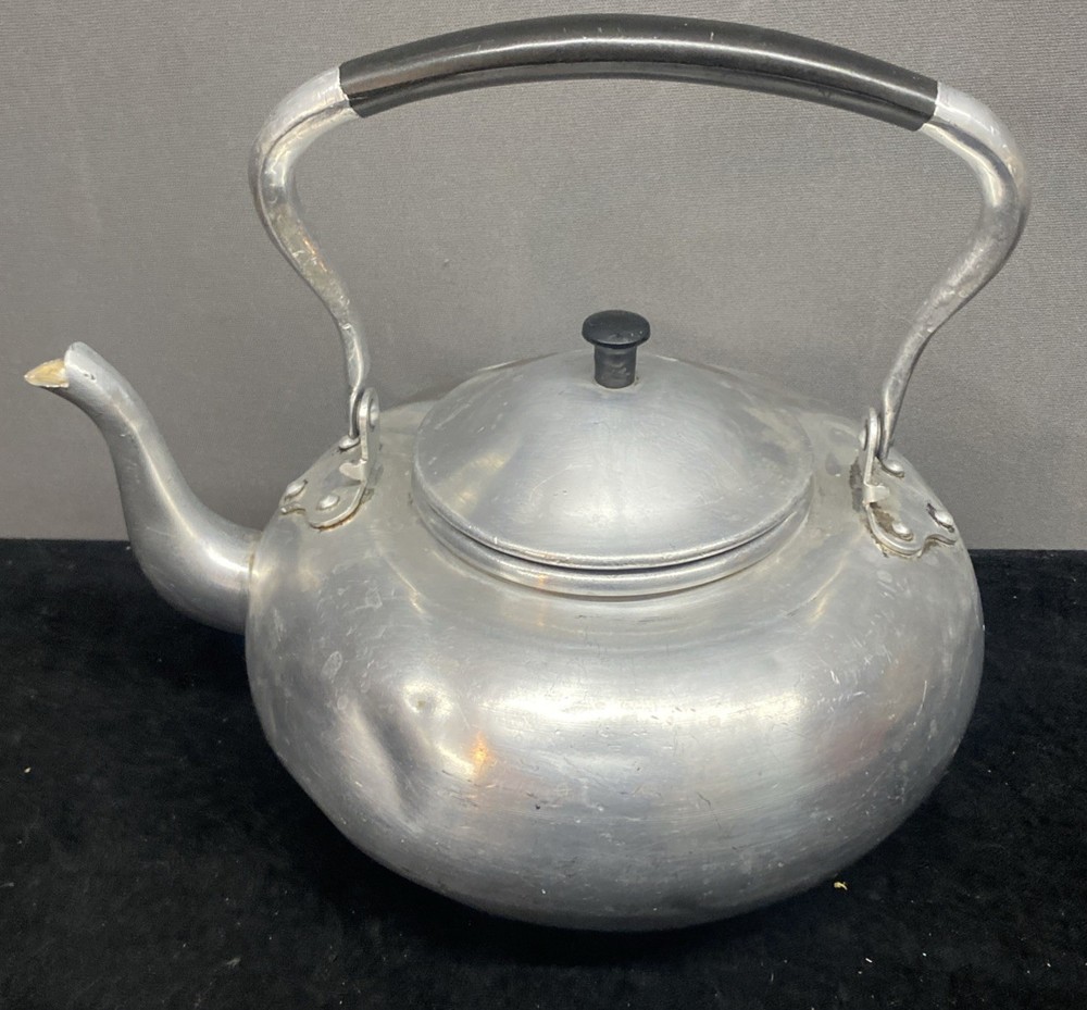Knobler British Colony Teapot Dented Read Description