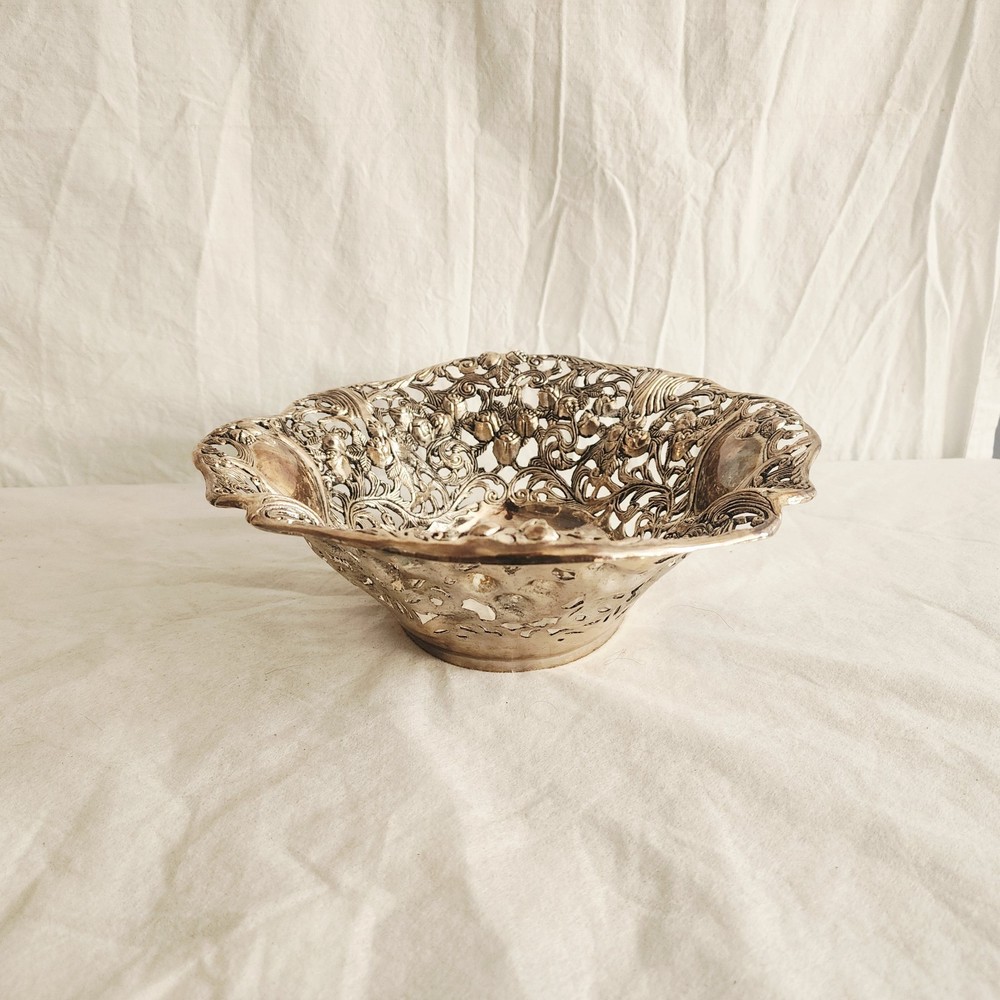 Silverplate Metal Centerpiece Bowl Intricate Pierced Openwork Design Roses