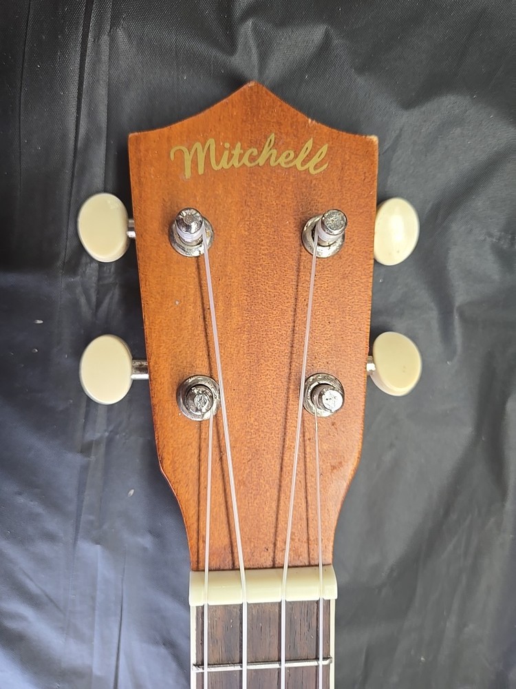 Mitchell Ukulele MU4ONT 4 String