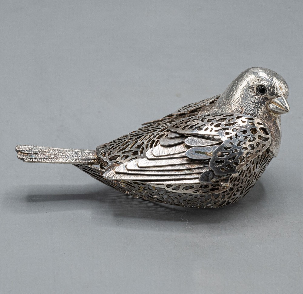READ - Christofle Lumiere D'Argent Collection Sitting Bird Silverplate France