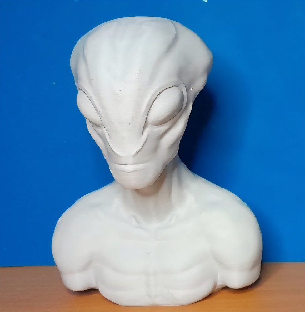 Alien Bust