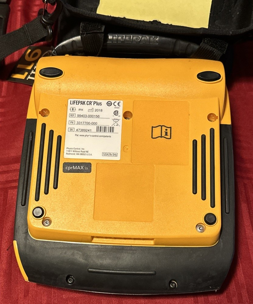 Lifepak CR Plus Mint Condition With Bag