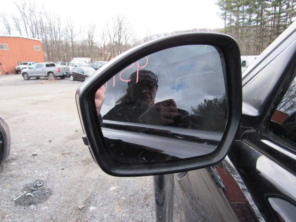 EVOQUE 2017 Glove Box 1033260