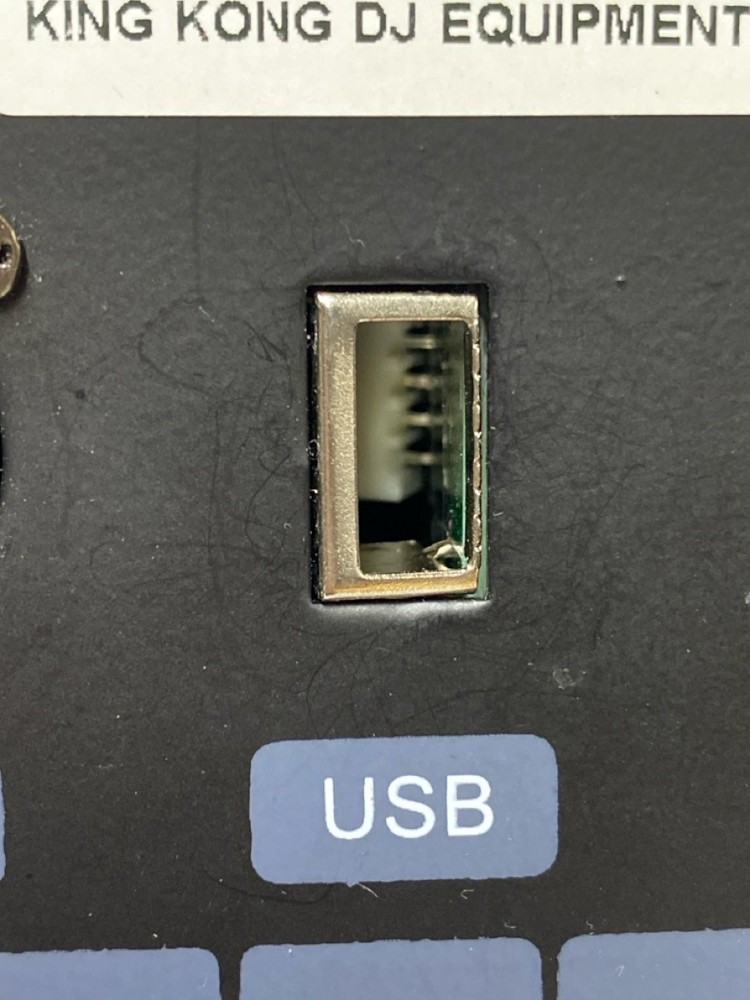 KingKong 1024 Controller DMX Controller Lighting Console w/ Case (UD1040110)