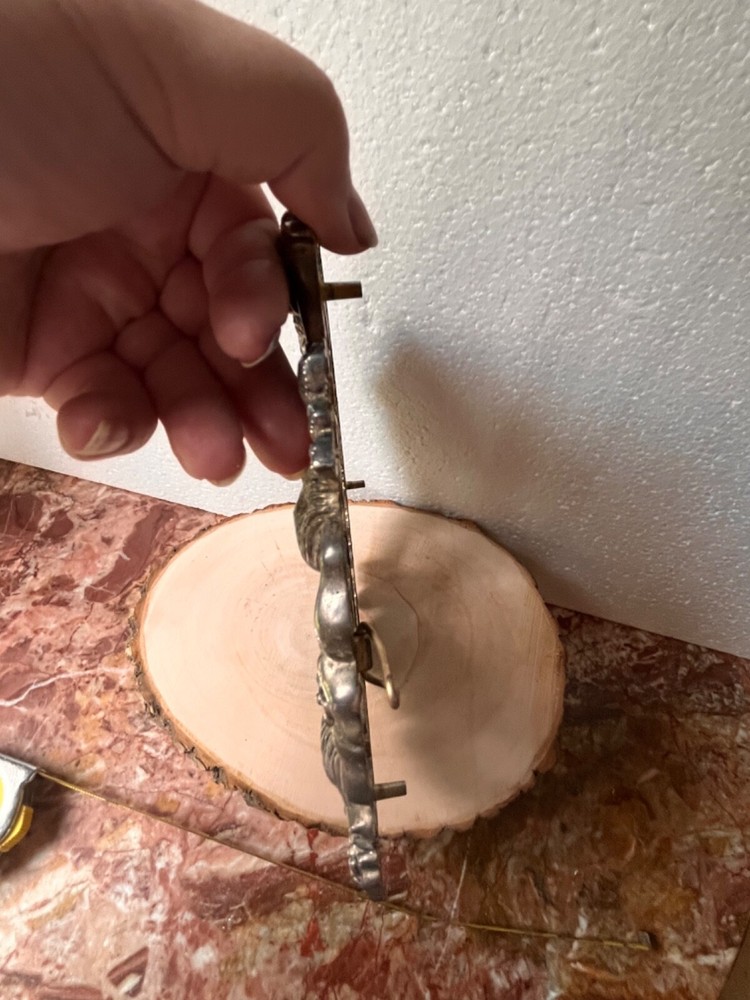 Silver Plated Wreath cherubs wall Art- Victorian style trivet angels