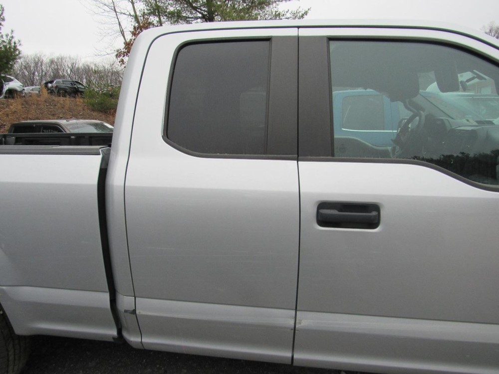 F150 2019 Glove Box 1034541