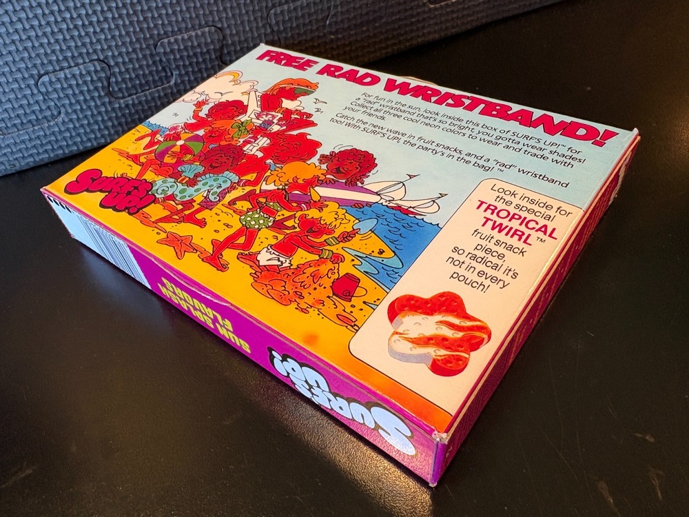 Surfs Up fruit snacks - Empty custom design display box