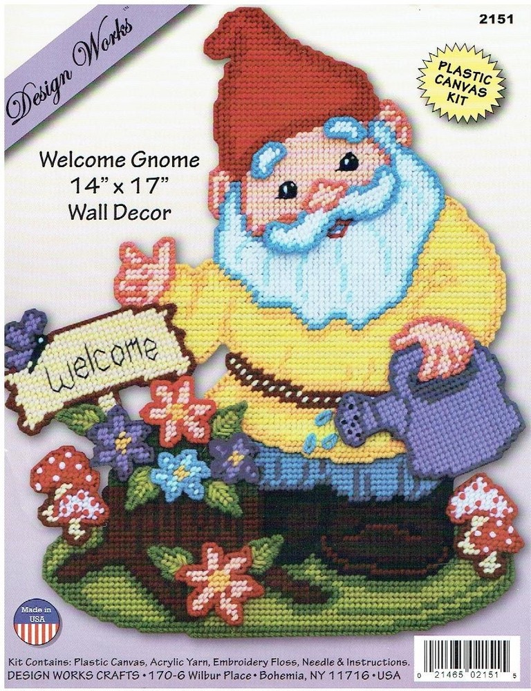 WELCOME GNOME  WALL HANGING 7ct  plastic canvas  PATTERN (#TF0657)