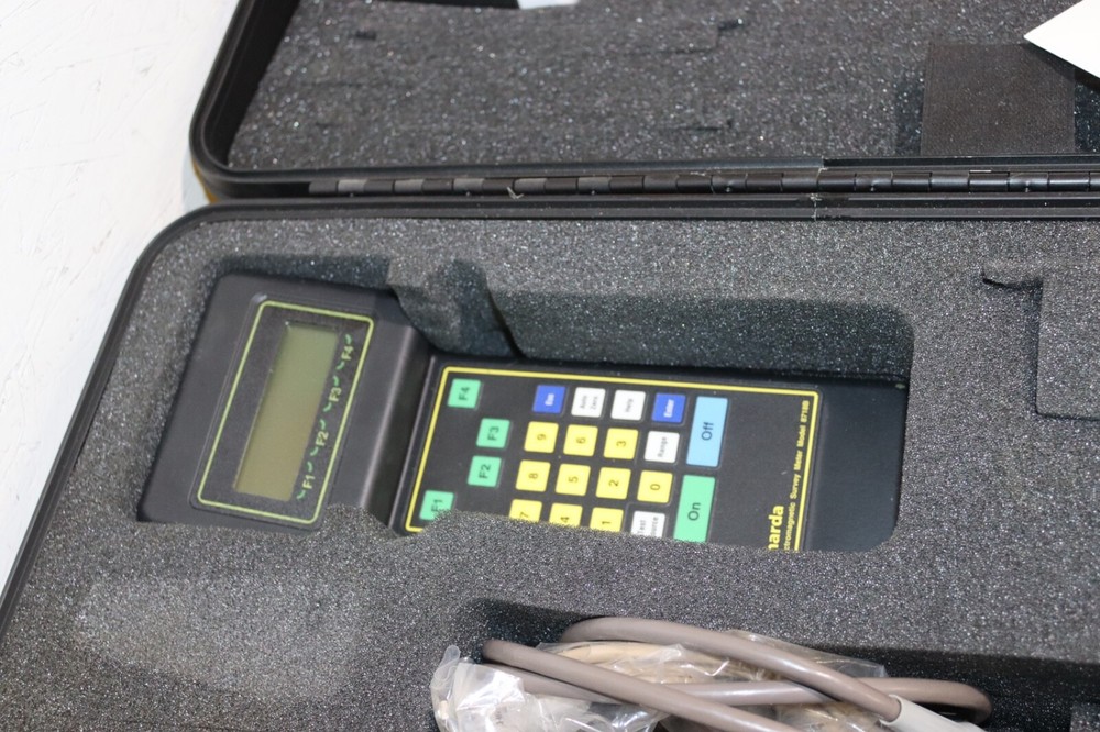 Narda 8718B Electromagnetic Survey Meter