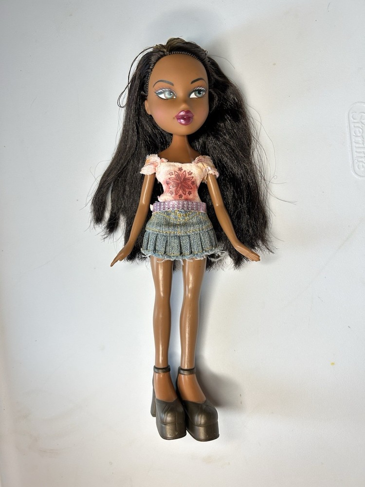 Bratz Sunkissed Summer Sasha Redressed