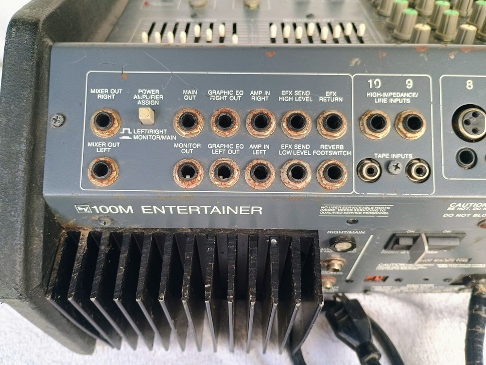 Electro-Voice EV 100M Entertainer Stereo Powered Studio Mixer, Powers On, READ