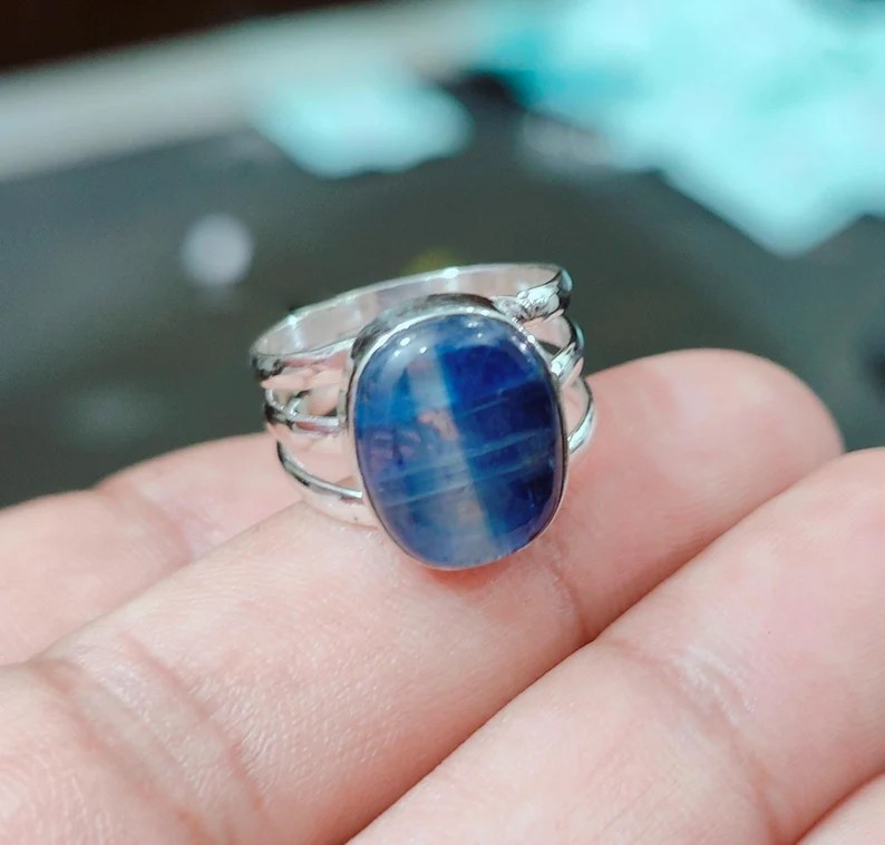 Solid 925 Sterling Silver Natural Blue Kyanite Oval Gemstone Handmade Boho Ring