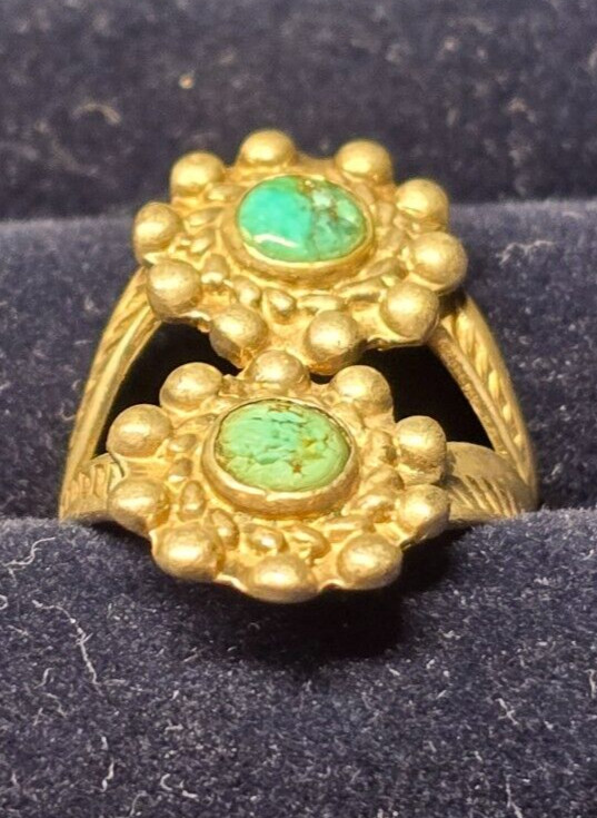 Blue Stone Daisy design ring size 4.75