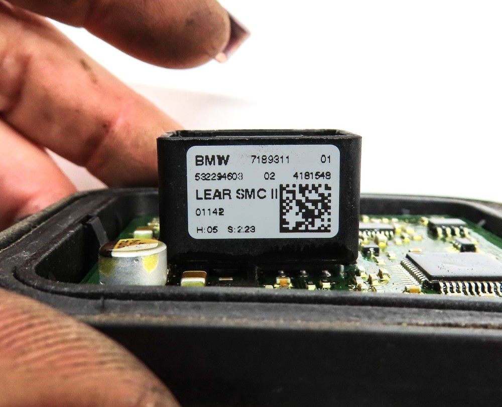 2011 BMW X5 (E70) SMCII ADAPTIVE HEADLIGHT HEAD LIGHT LAMP CONTROL MODULE