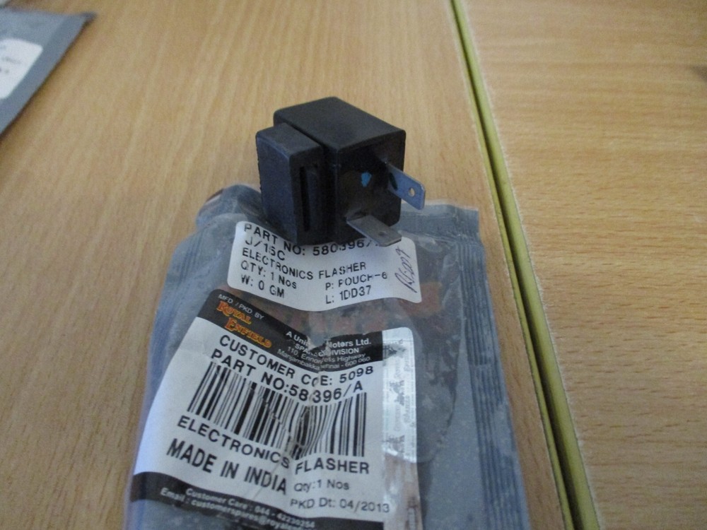 GENUINE ROYAL ENFIELD FLASHER UNIT 580396/A