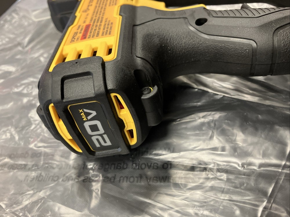 [Open-Box] (DCPR320B) DeWalt 20V MAX Cordless Pruner